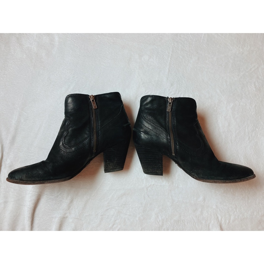 Frye Reina Western Bootie Women’s Size 8.5 in Black with Pointed Toe - Picture 5 of 8